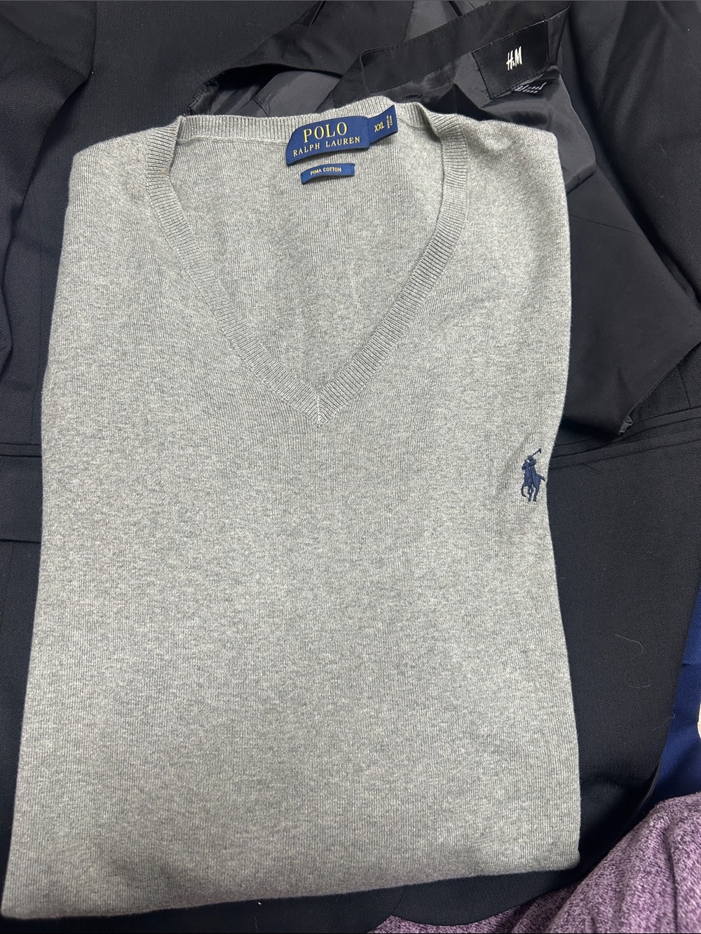 Polo by Ralph Lauren Light Gray V-Neck Sweater with Navy Pony binFlot10